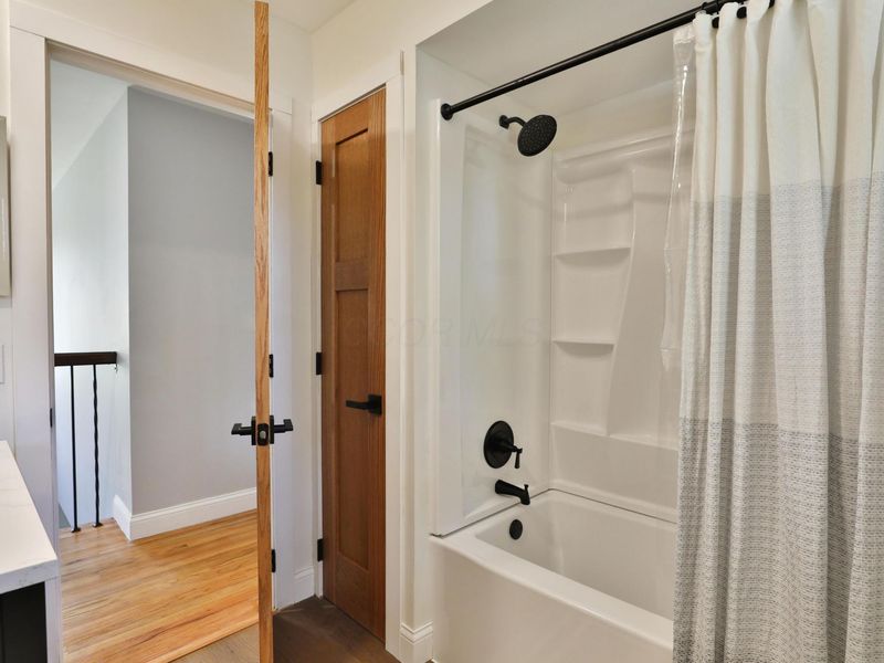 1363 Castleton Road N, Columbus, OH 43220 Photo 40