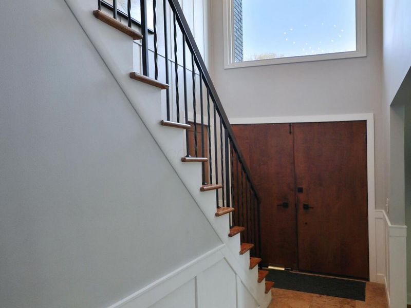 1363 Castleton Road N, Columbus, OH 43220 Photo 5