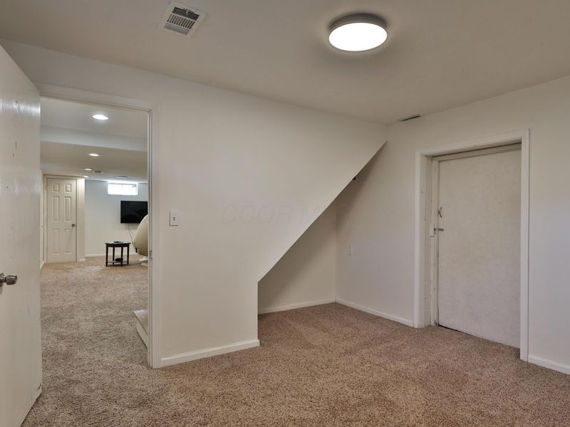 1363 Castleton Road N, Columbus, OH 43220 Photo 50