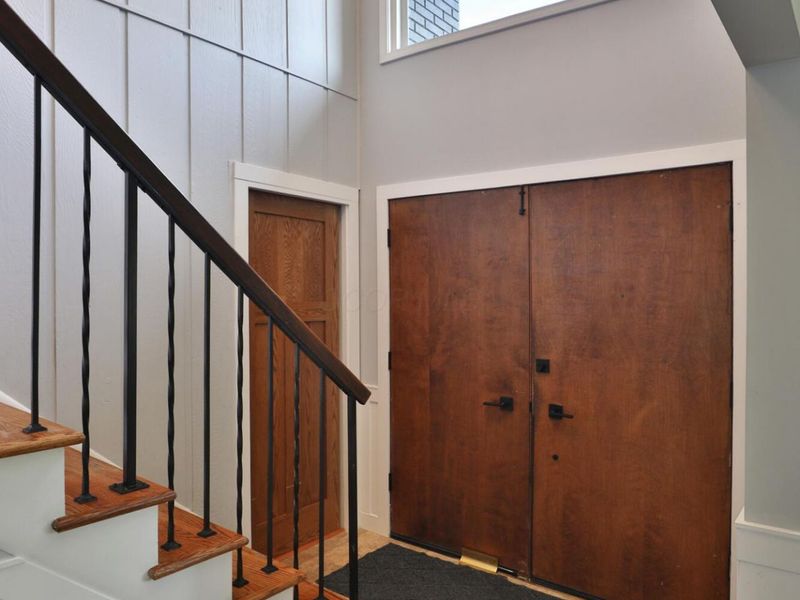 1363 Castleton Road N, Columbus, OH 43220 Photo 6