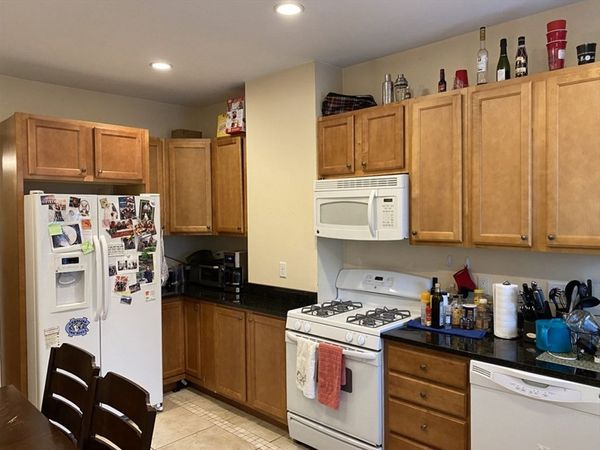 191 Boylston St, Unit 3, Boston, MA 02130