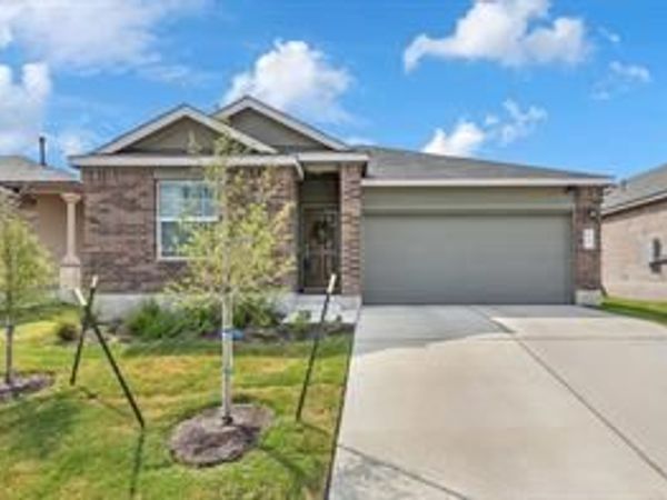 211 Camargue DR, Hutto, TX 78634