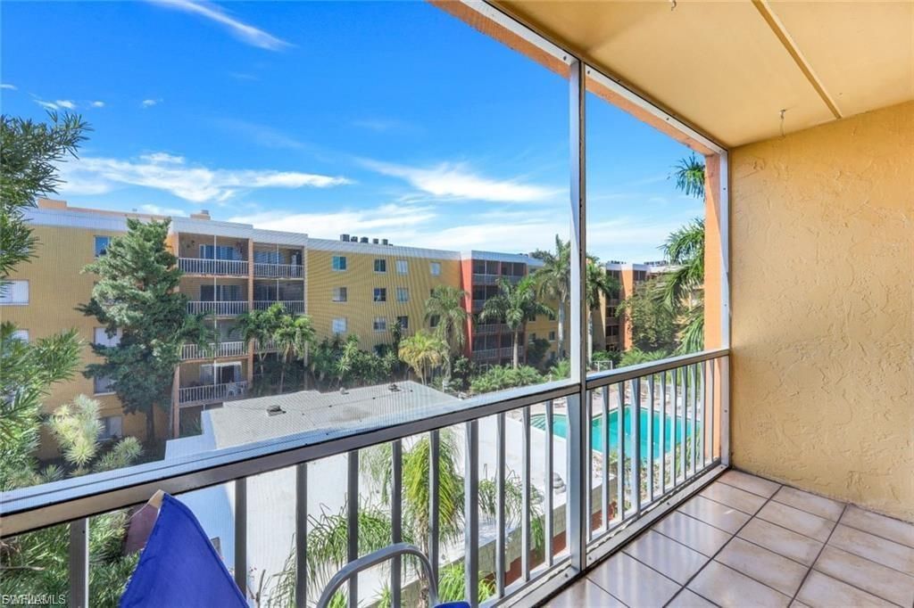 2366 E Mall Dr, Unit 418, Fort Myers, FL 33901 Photo