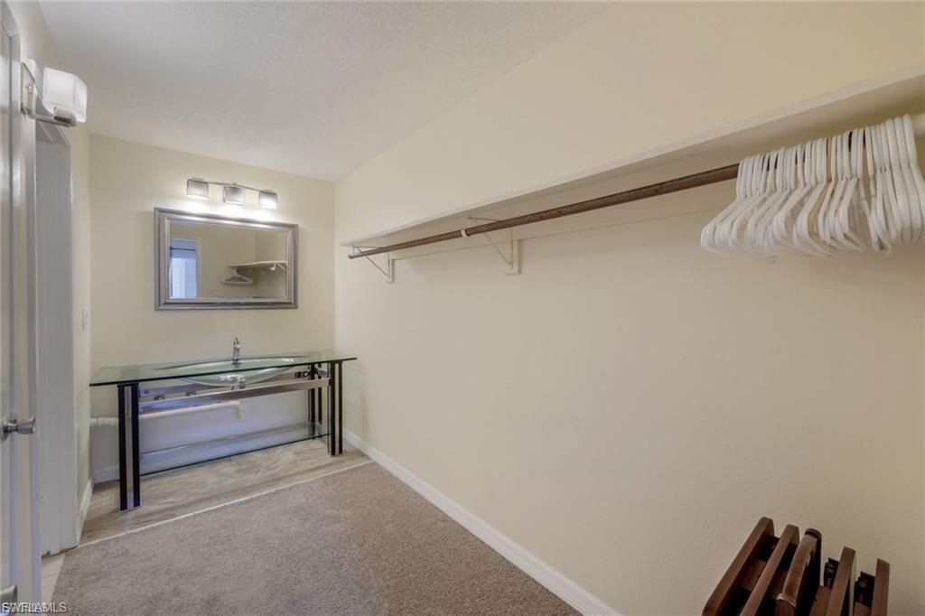2366 E Mall Dr, Unit 418, Fort Myers, FL 33901 Photo