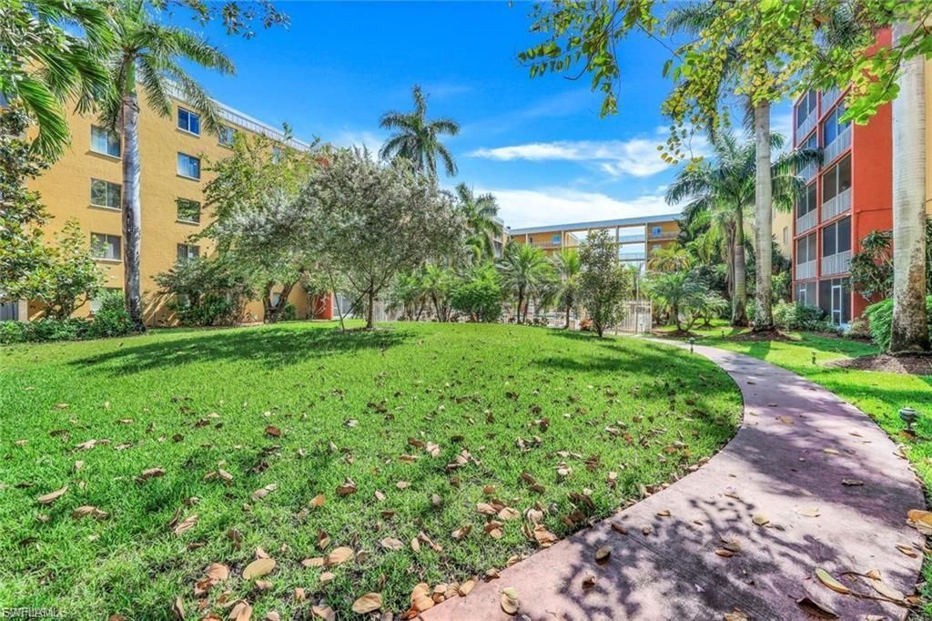2366 E Mall Dr, Unit 418, Fort Myers, FL 33901 Photo