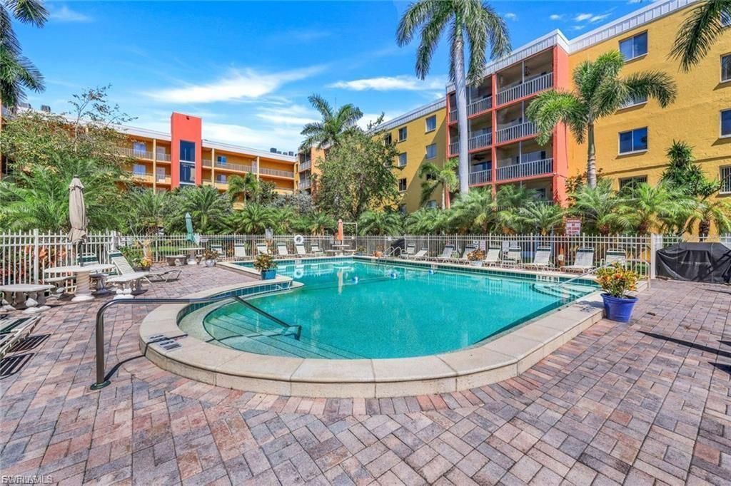 2366 E Mall Dr, Unit 418, Fort Myers, FL 33901 Photo