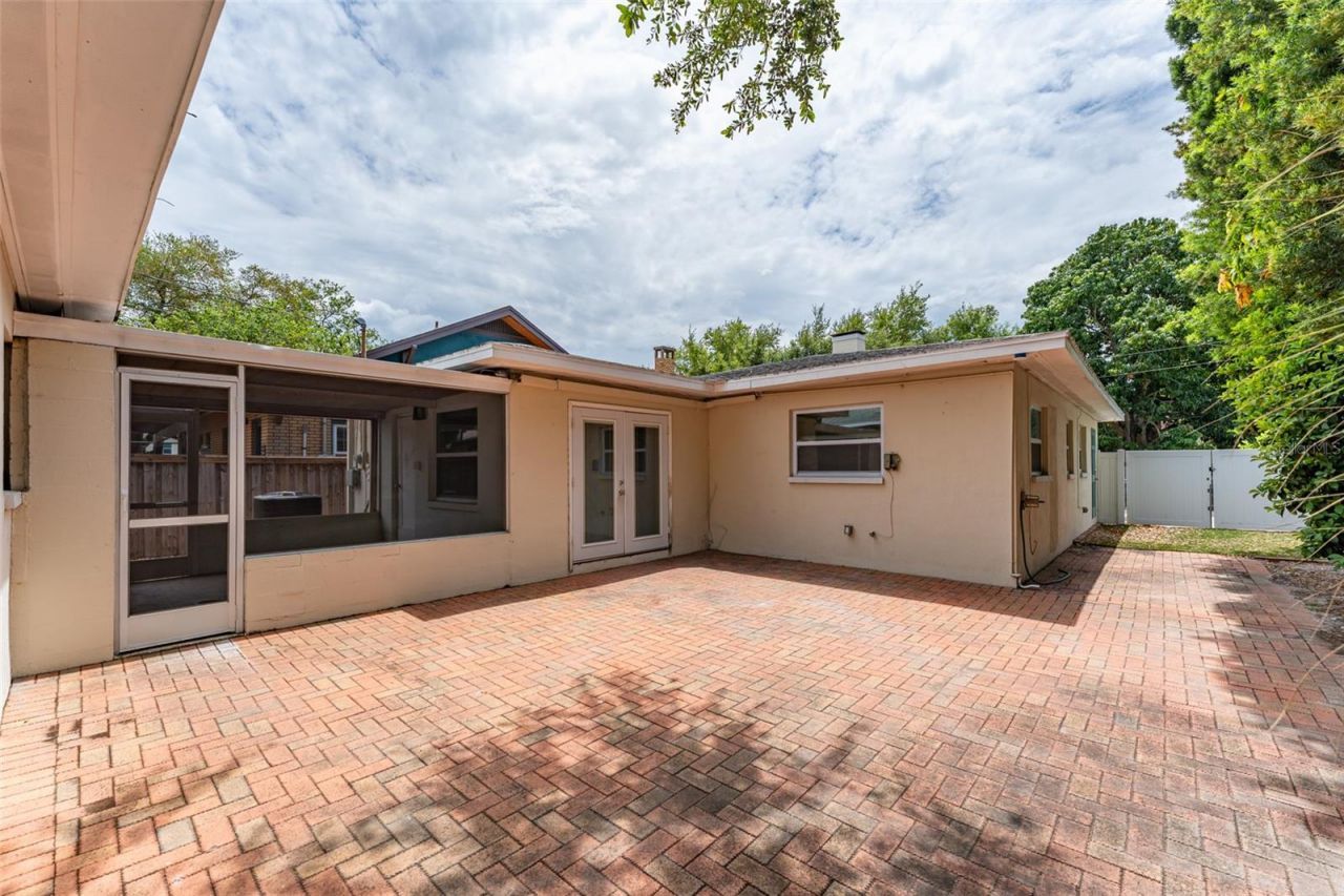 811 20th Avenue N, Saint Petersburg, FL 33704 Photo