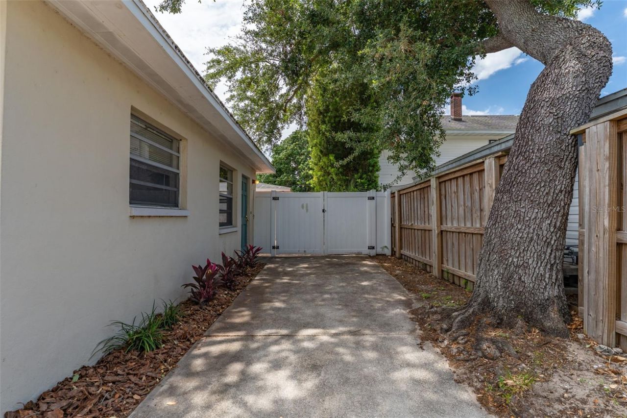 811 20th Avenue N, Saint Petersburg, FL 33704 Photo