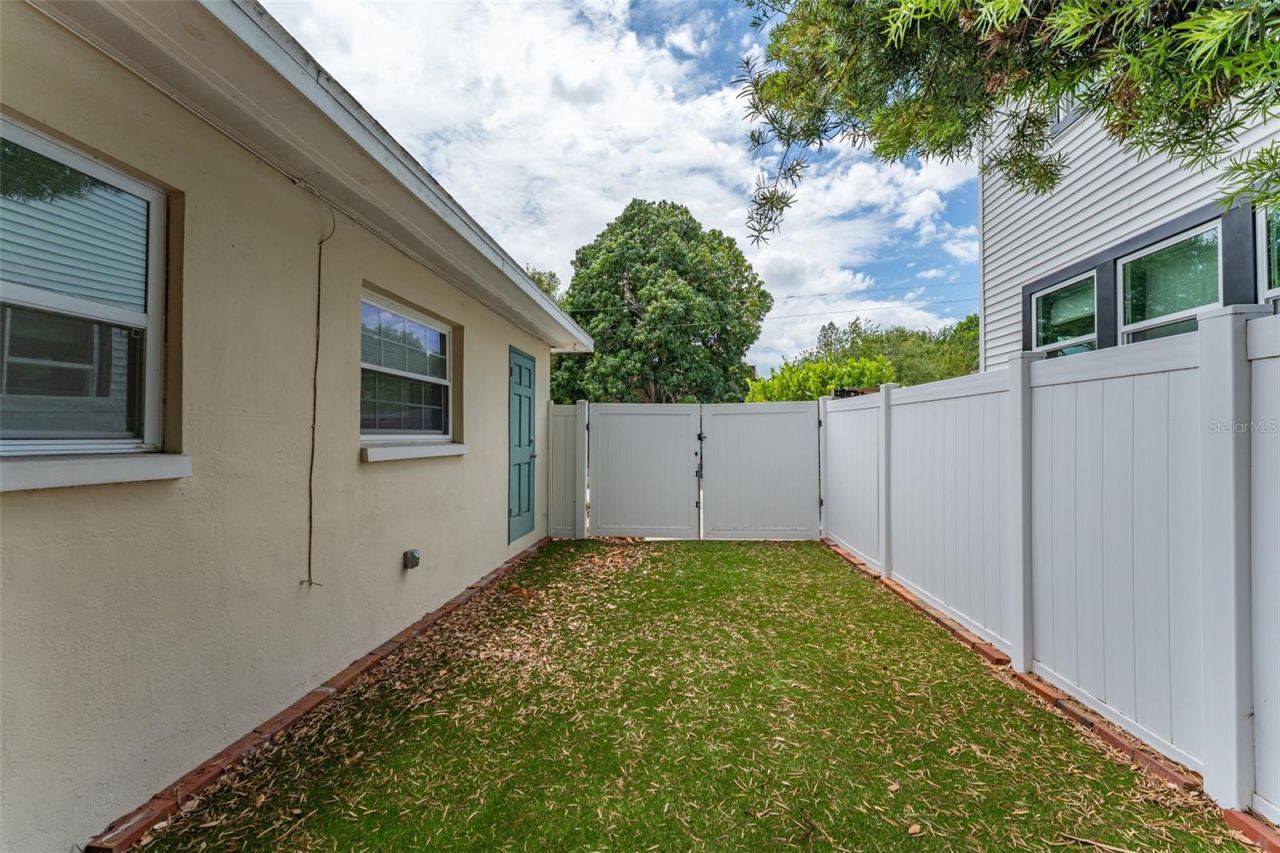 811 20th Avenue N, Saint Petersburg, FL 33704 Photo