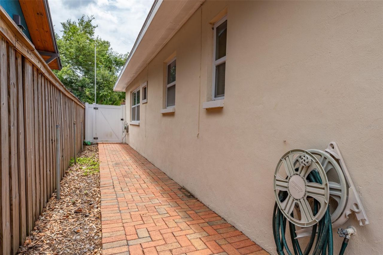 811 20th Avenue N, Saint Petersburg, FL 33704 Photo