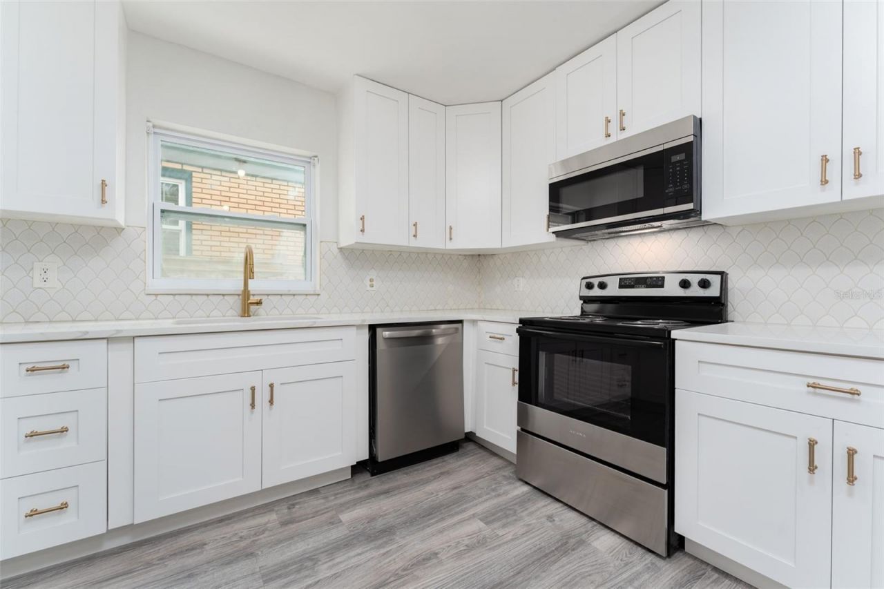 811 20th Avenue N, Saint Petersburg, FL 33704 Photo