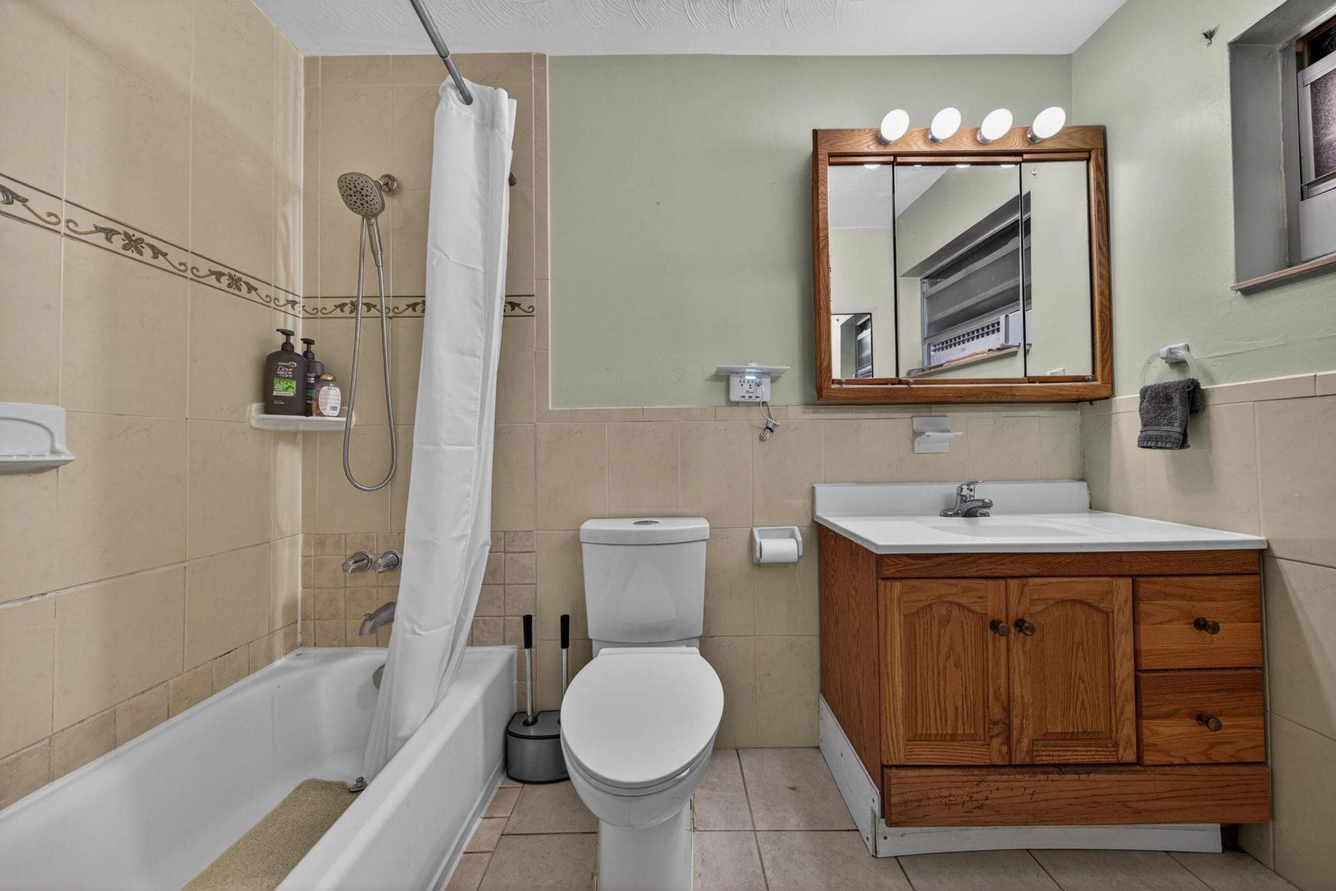 1211 NE 35th Street, Pompano Beach, FL 33064 Photo