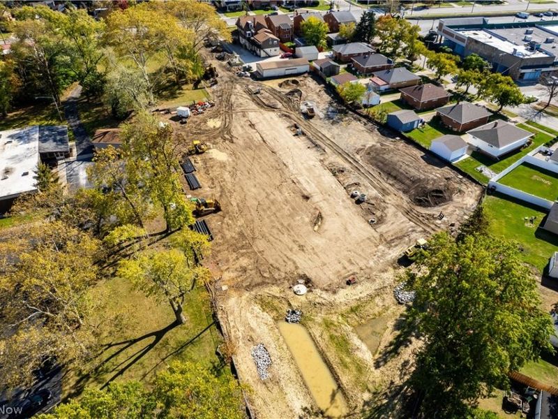 32622 Warren Road, Cleveland, OH 44111 Photo 10