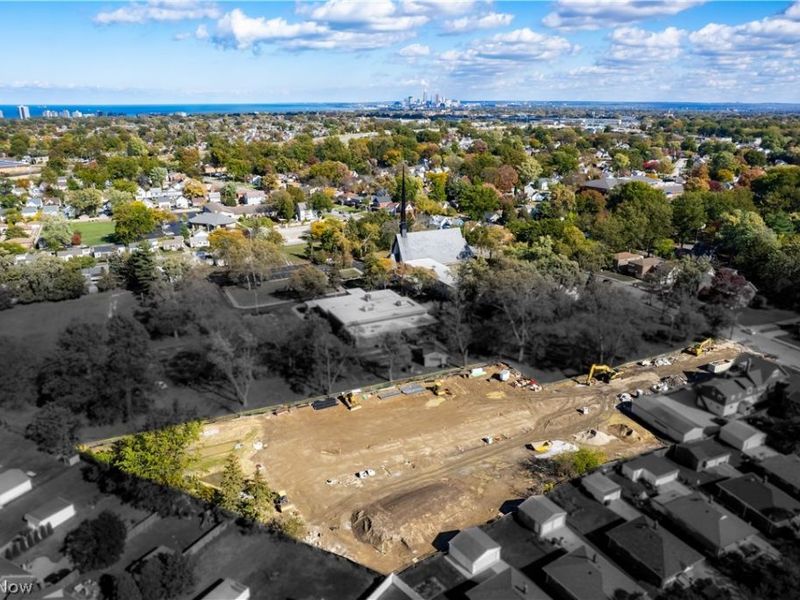 32622 Warren Road, Cleveland, OH 44111 Photo 2