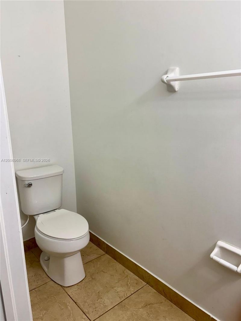 9228 W 33rd Way, Unit 9828, Hialeah, FL 33018 Photo