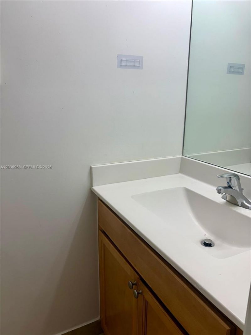 9228 W 33rd Way, Unit 9828, Hialeah, FL 33018 Photo