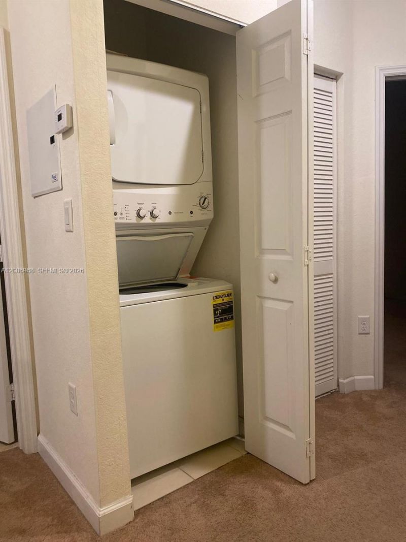 9228 W 33rd Way , Unit 9828, Hialeah, FL 33018 Photo