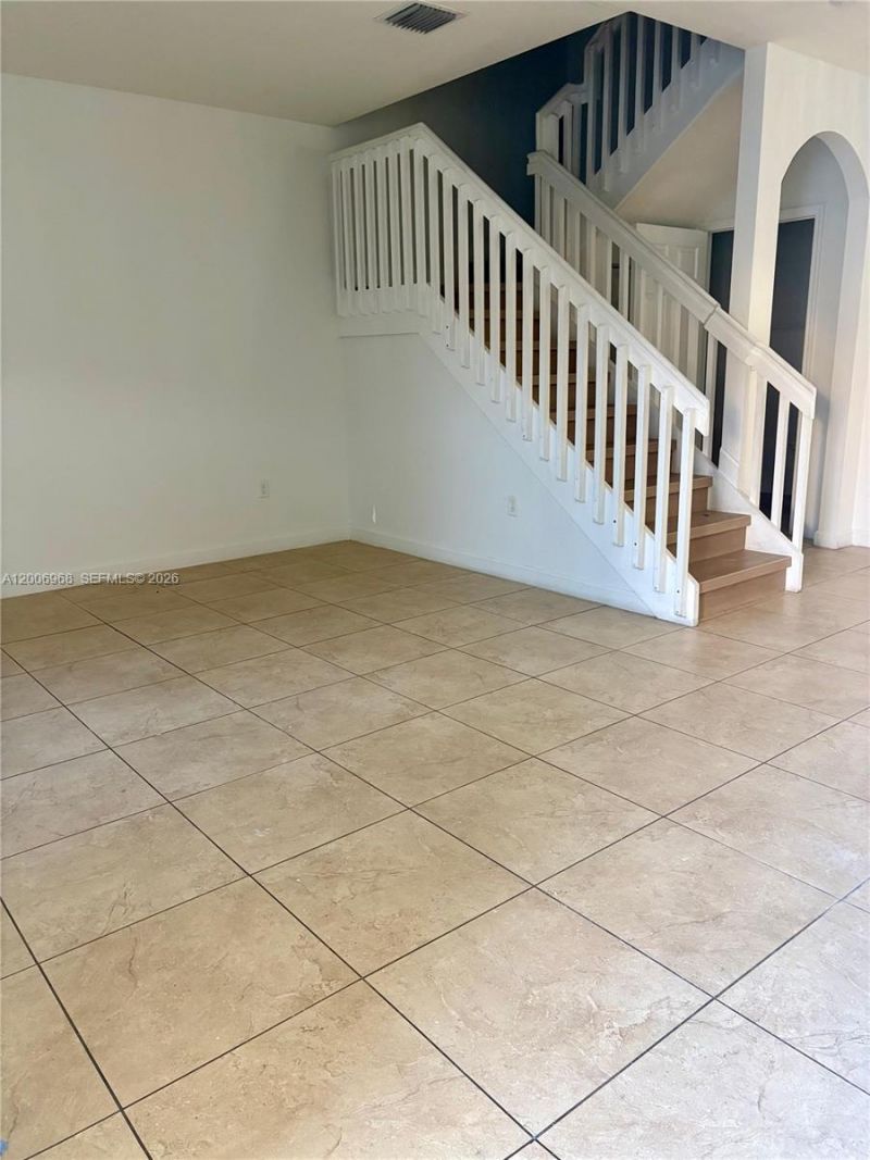 9228 W 33rd Way, Unit 9828, Hialeah, FL 33018 Photo