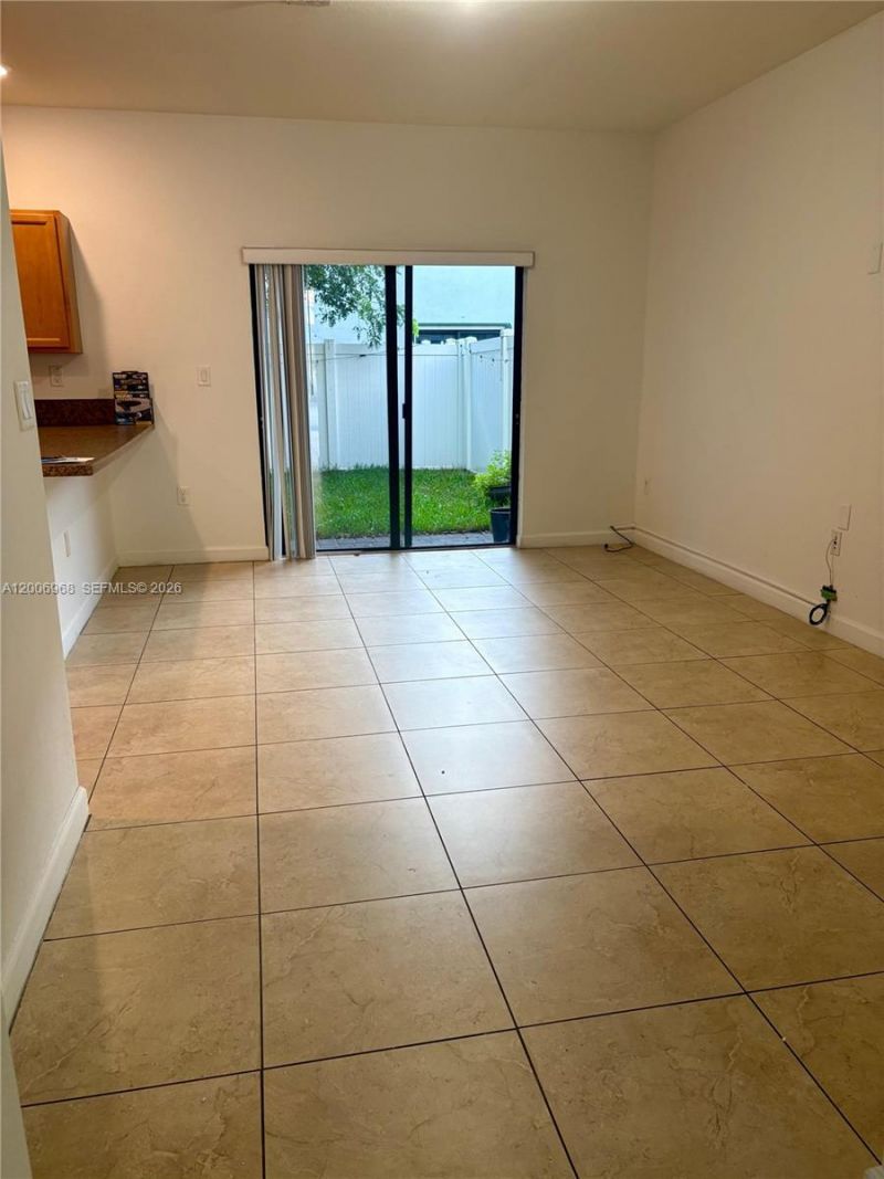 9228 W 33rd Way, Unit 9828, Hialeah, FL 33018 Photo