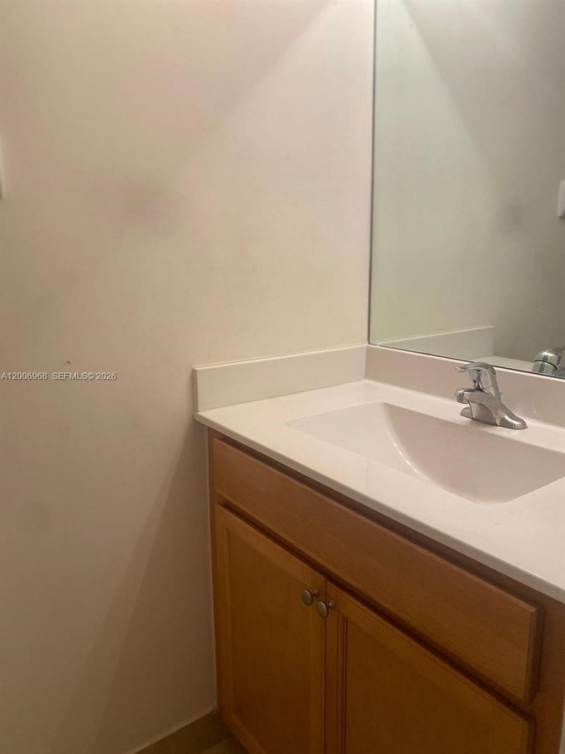 9228 W 33rd Way , Unit 9828, Hialeah, FL 33018 Photo