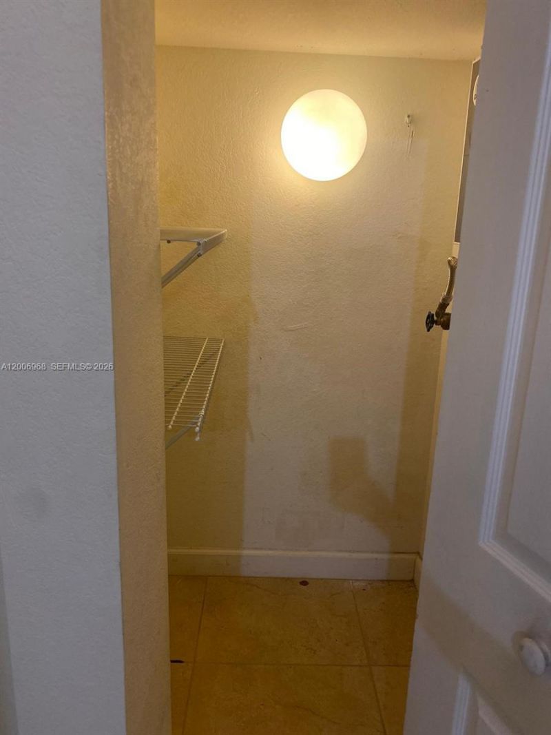 9228 W 33rd Way , Unit 9828, Hialeah, FL 33018 Photo