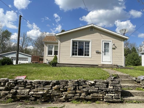 216 Carter Avenue, Bellefontaine, OH 43311