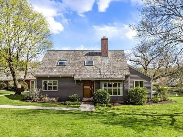 37 Potter Pond, Unit 37, Lexington, MA 02421