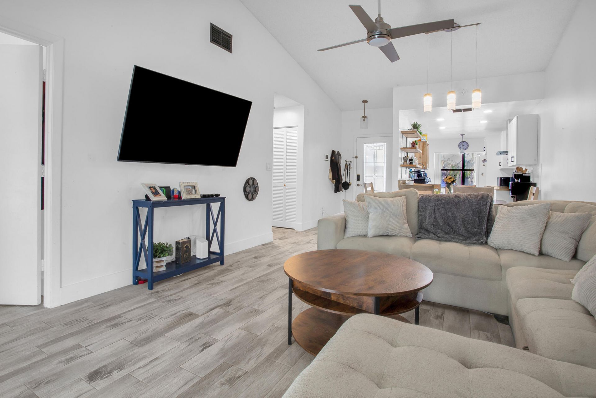 8202 NW 100th Drive, Tamarac, FL 33321 Photo
