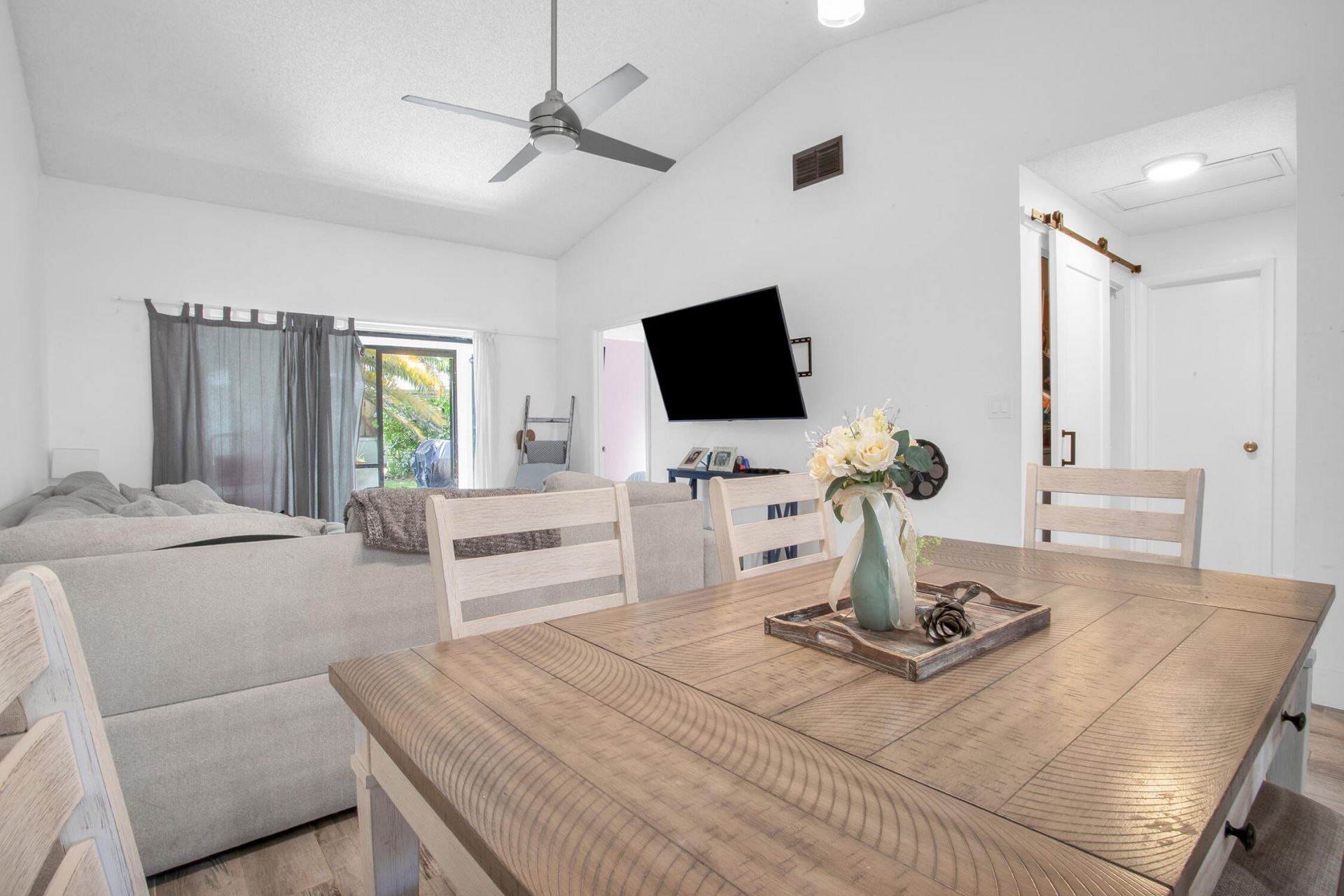 8202 NW 100th Drive, Tamarac, FL 33321 Photo
