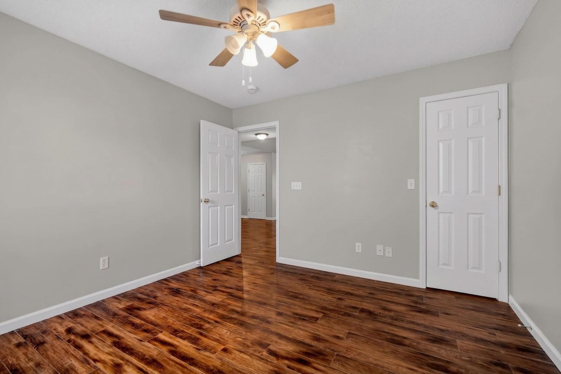 5109 Morrow Lane Photo 24