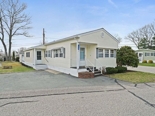 79 Arrowhead Dr, Plymouth, MA 02360