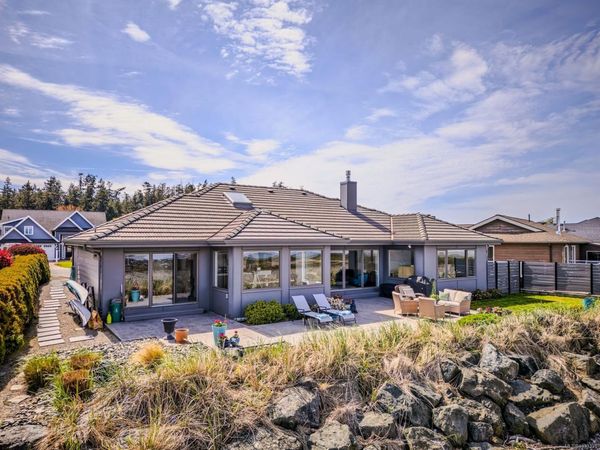 1701 Admiral Tryon Blvd , French Creek, BC V9P 1Y1