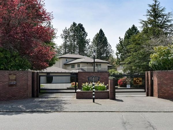 2345 Cedar Hill Cross Rd , Unit 104, Oak Bay, BC V8P 5M8