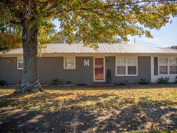 1502 Frey Ave, Sheffield, AL 35660