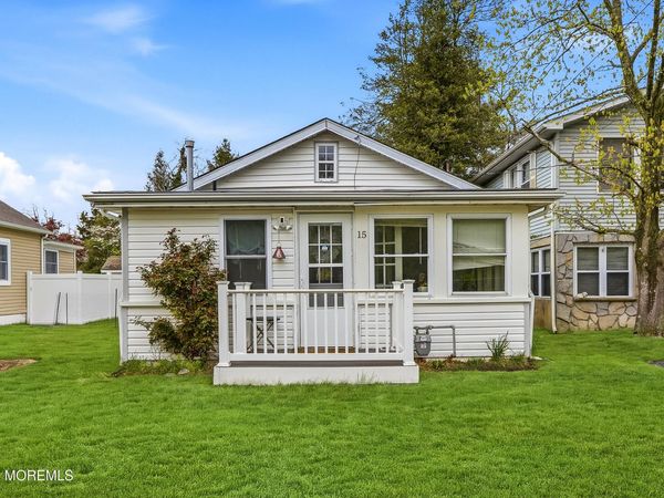 15 W Arverne Avenue, Ocean Gate, NJ 08740