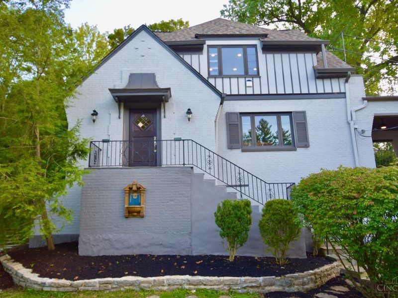 3255 Linwood Avenue, Cincinnati, OH 45226 Photo 1