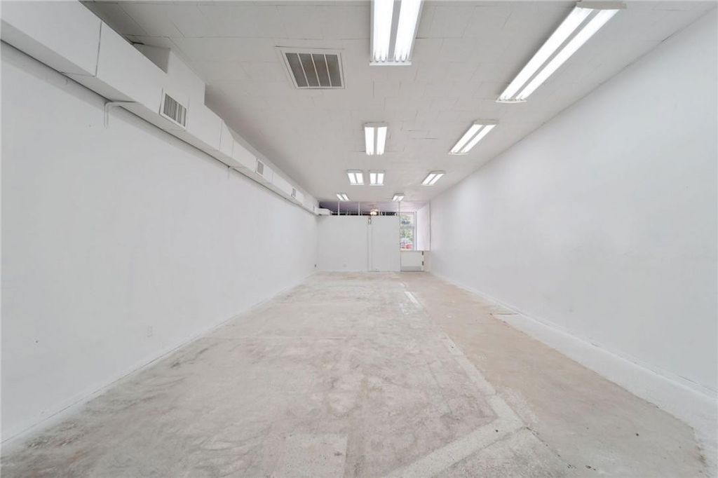 1900 E Oakland Park Boulevard, Fort Lauderdale, FL 33306 Photo