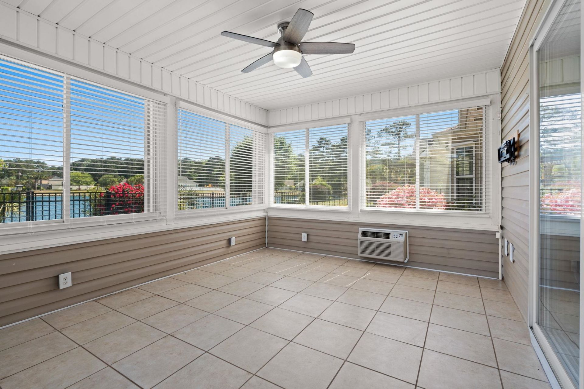 840 Sultana Dr.  Photo 32