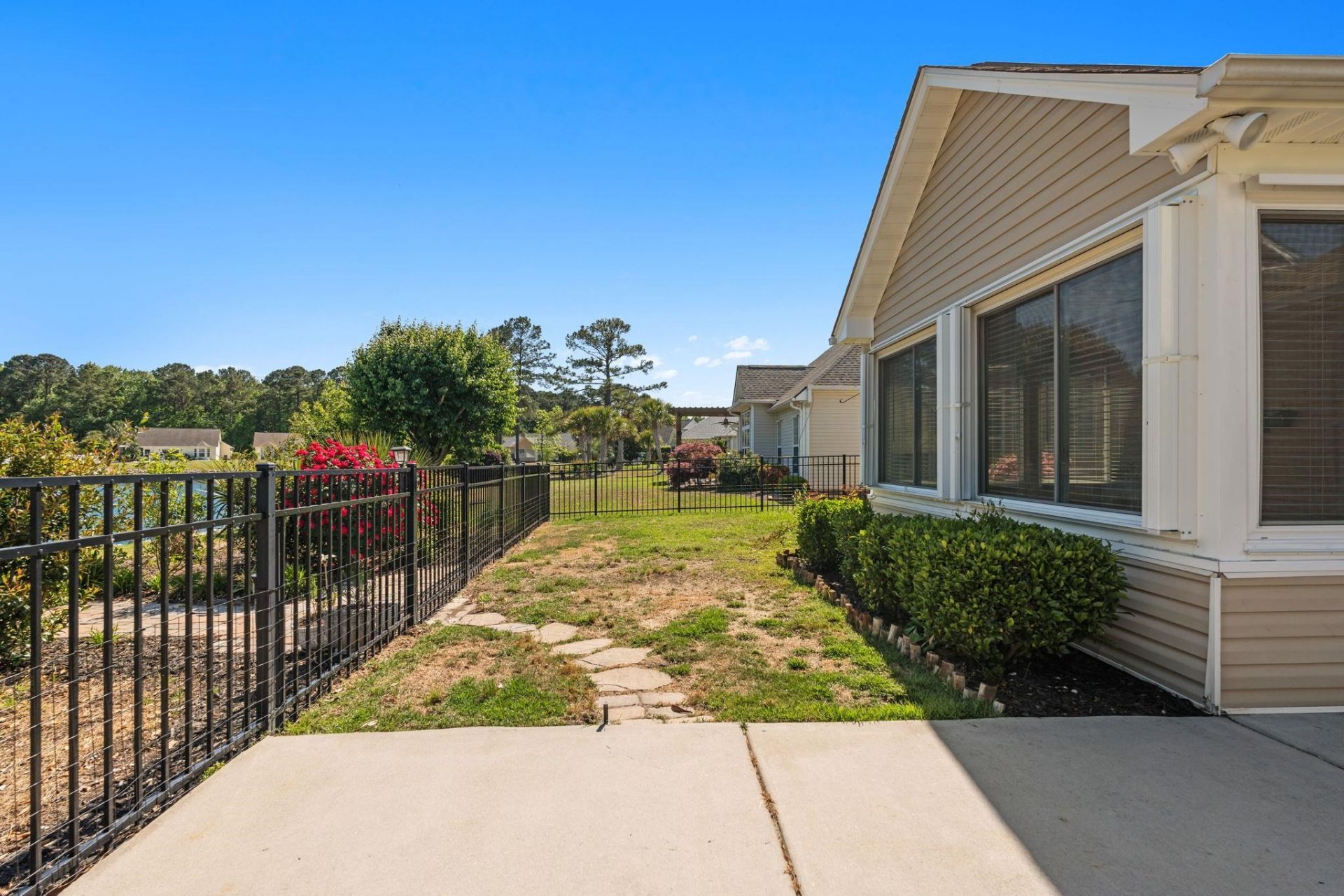 840 Sultana Dr.  Photo 36