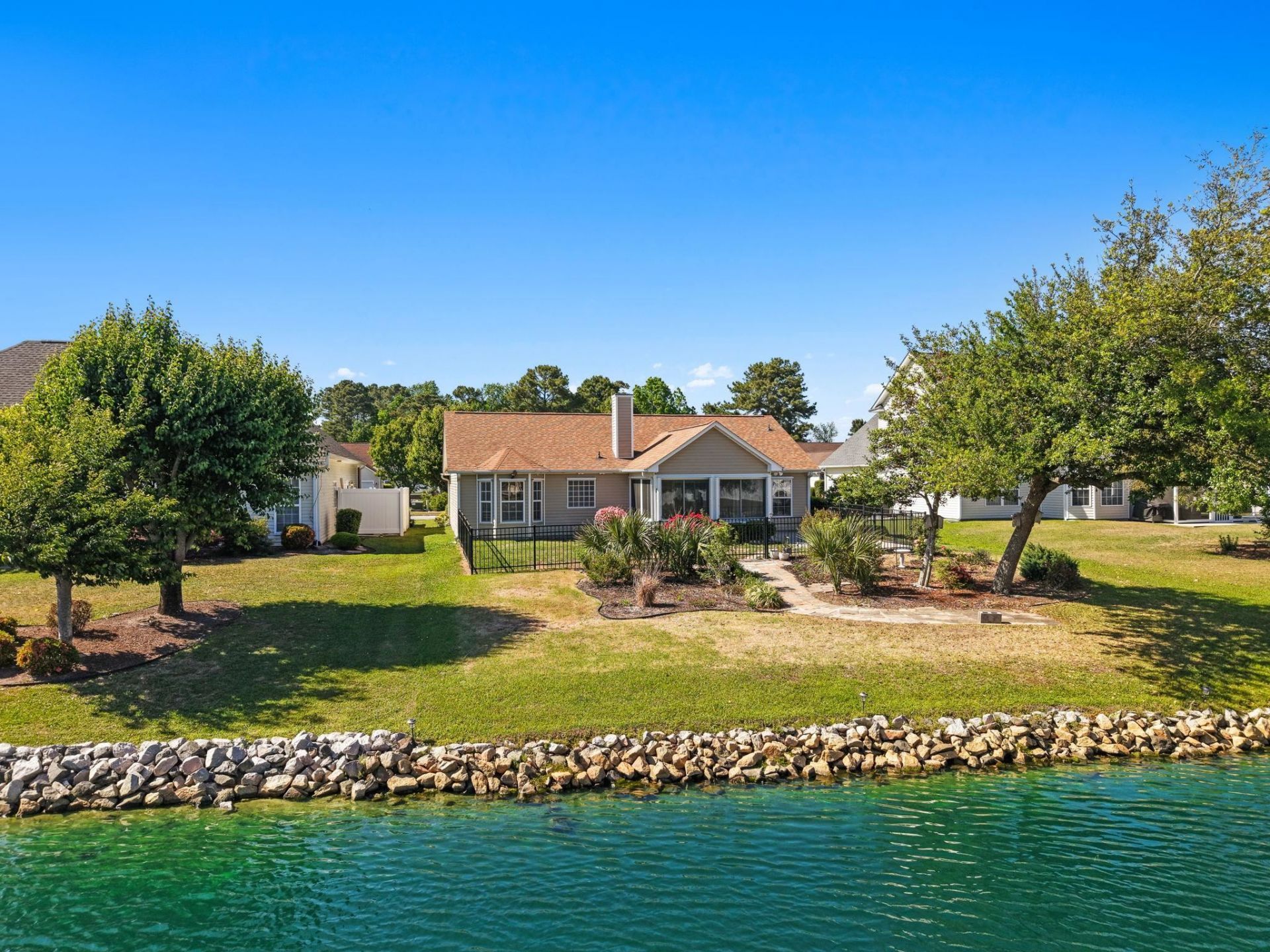 840 Sultana Dr.  Photo 39