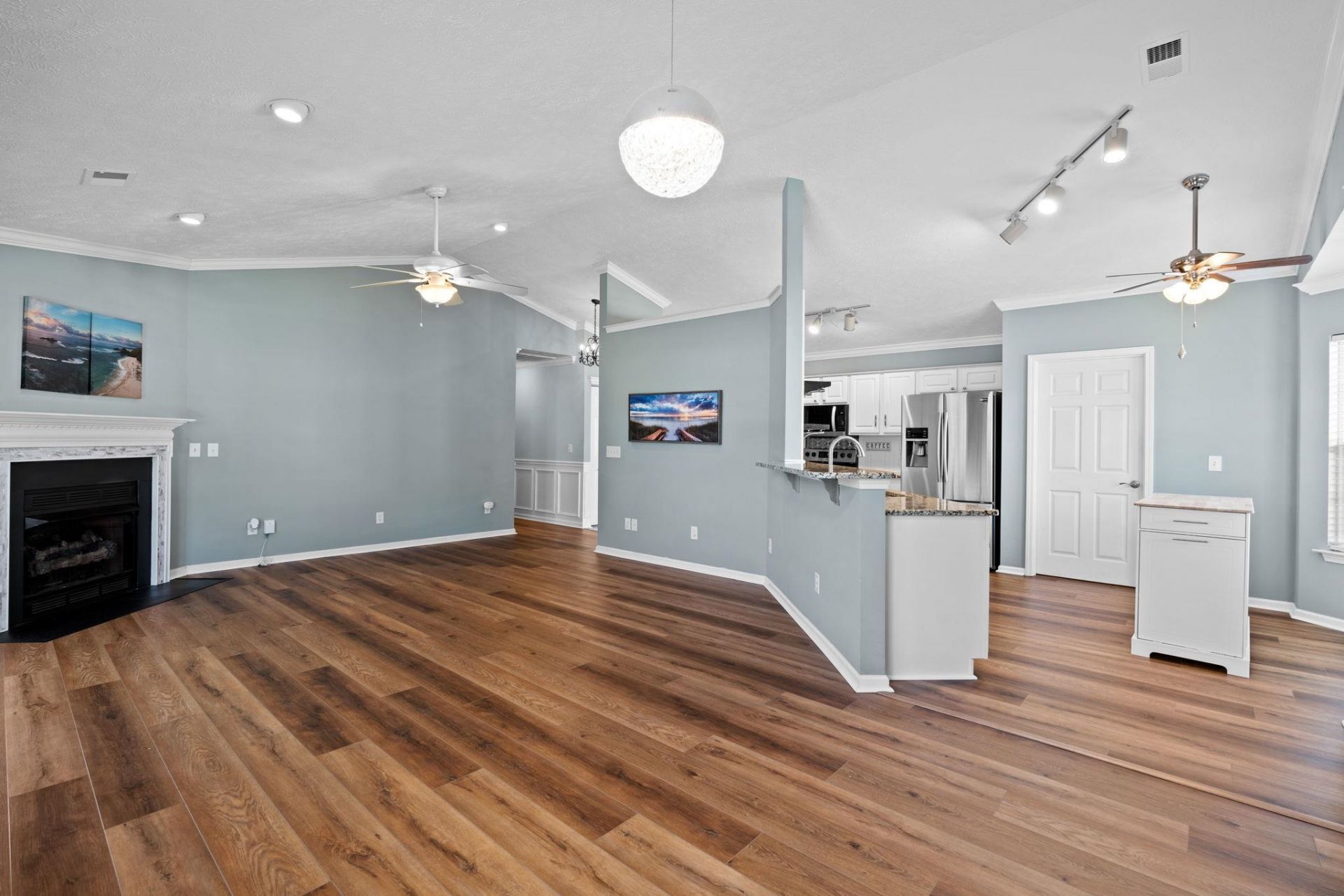 840 Sultana Dr.  Photo 9