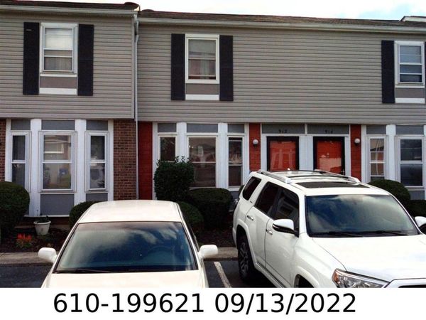 912 Worthington Woods Boulevard , Unit 10, Columbus, OH 43085