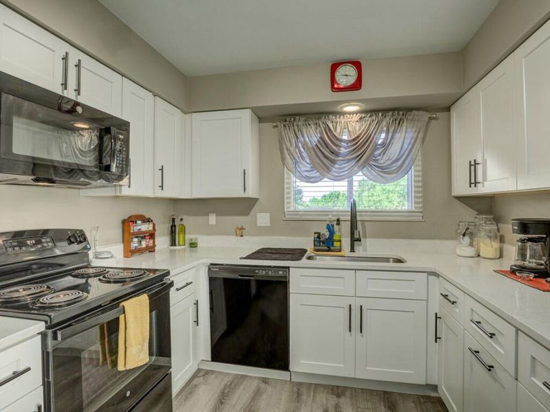 1583 Basswood Court, Florence, KY 41042 Photo 8