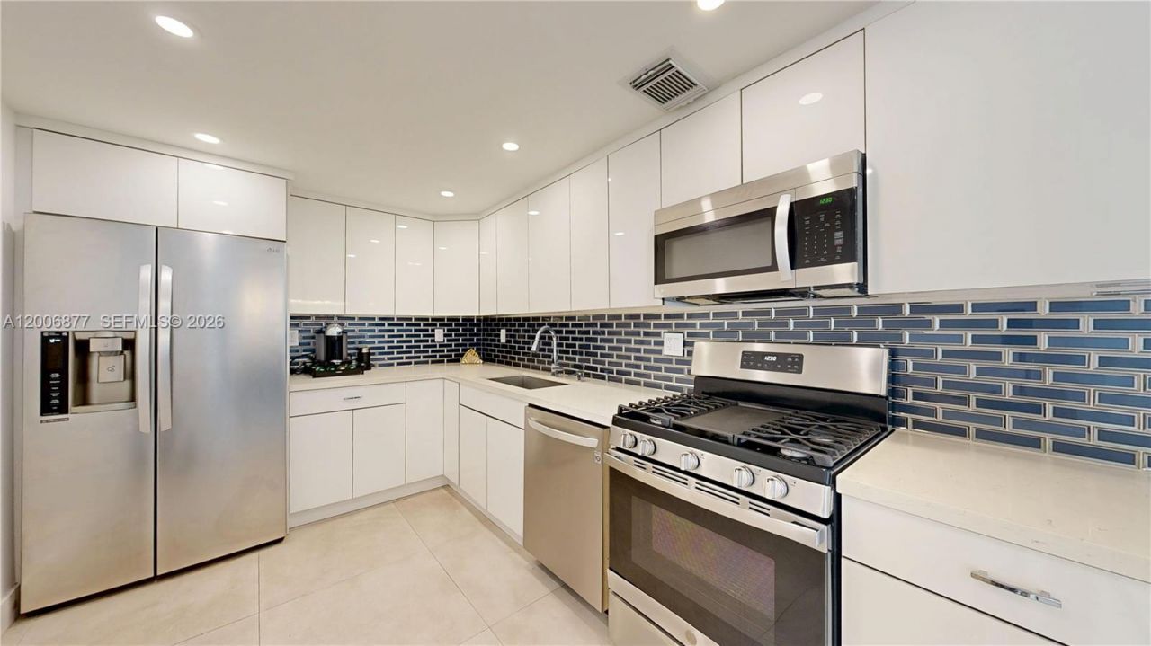 3140 S Ocean Dr, Unit 1205, Hallandale Beach, FL 33009 Photo