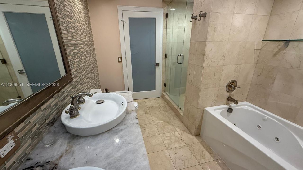 6365 Collins Ave, Unit 906, Miami Beach, FL 33141 Photo