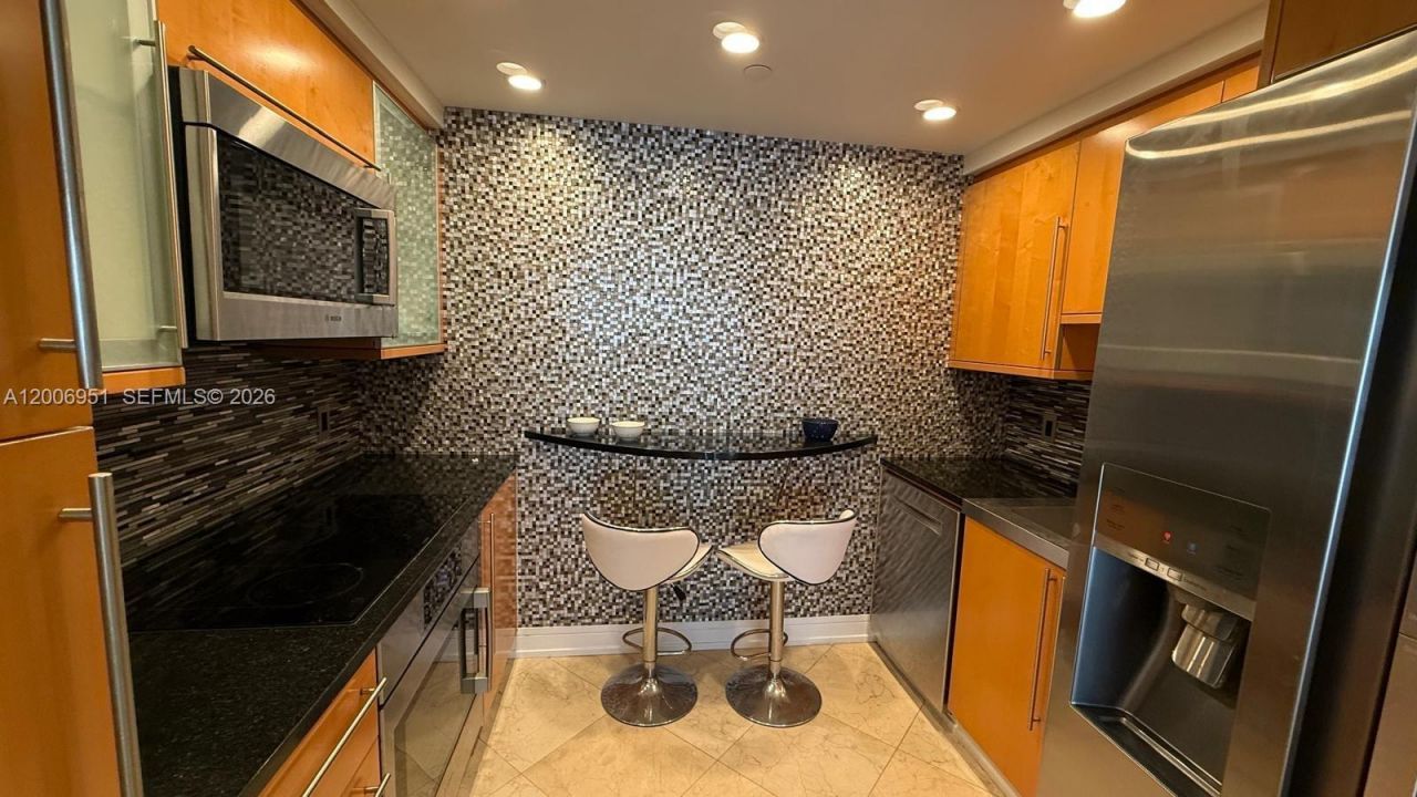 6365 Collins Ave, Unit 906, Miami Beach, FL 33141 Photo