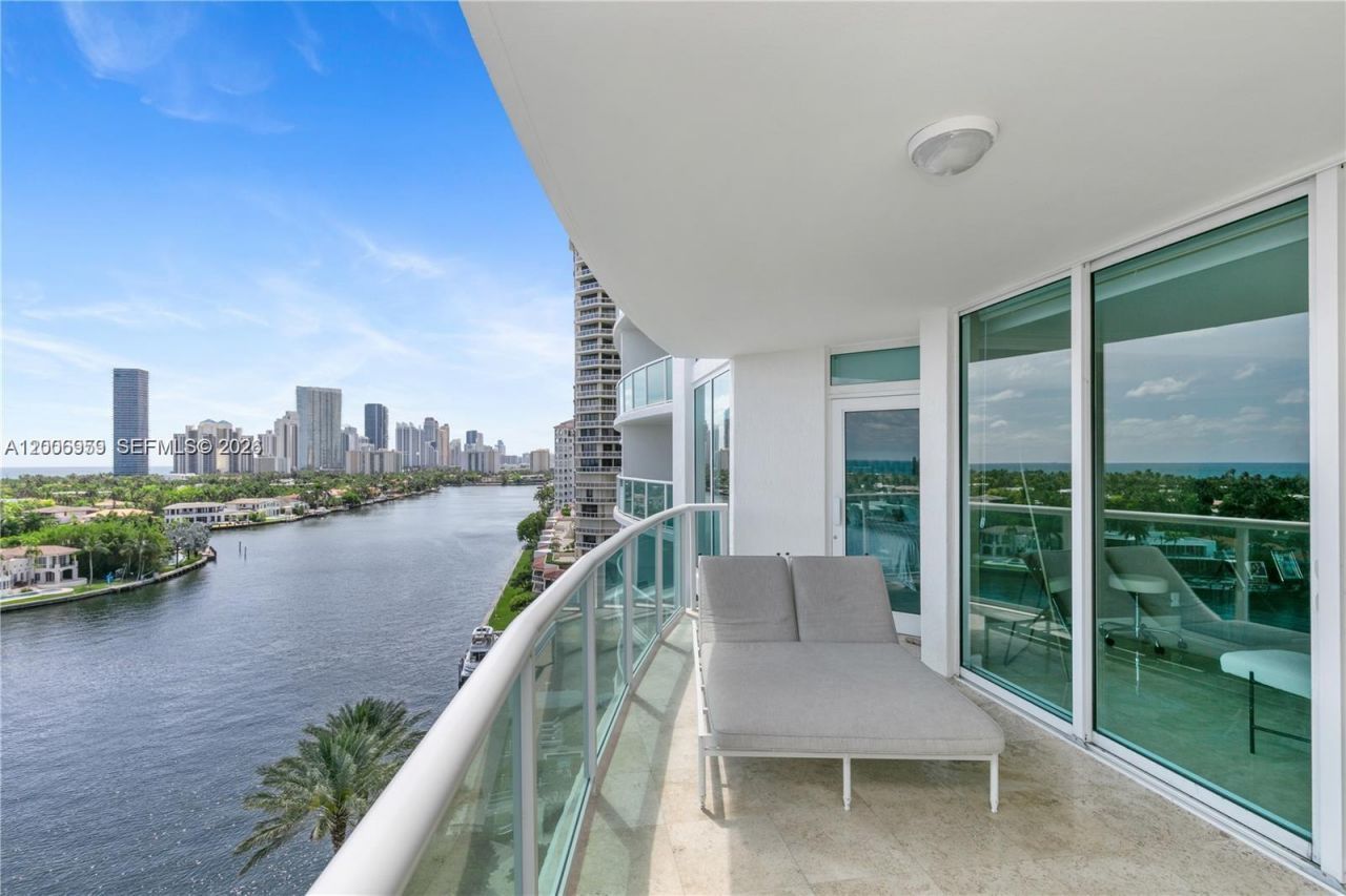 20201 E Country Club Dr , Unit 1006, Aventura, FL 33180 Photo