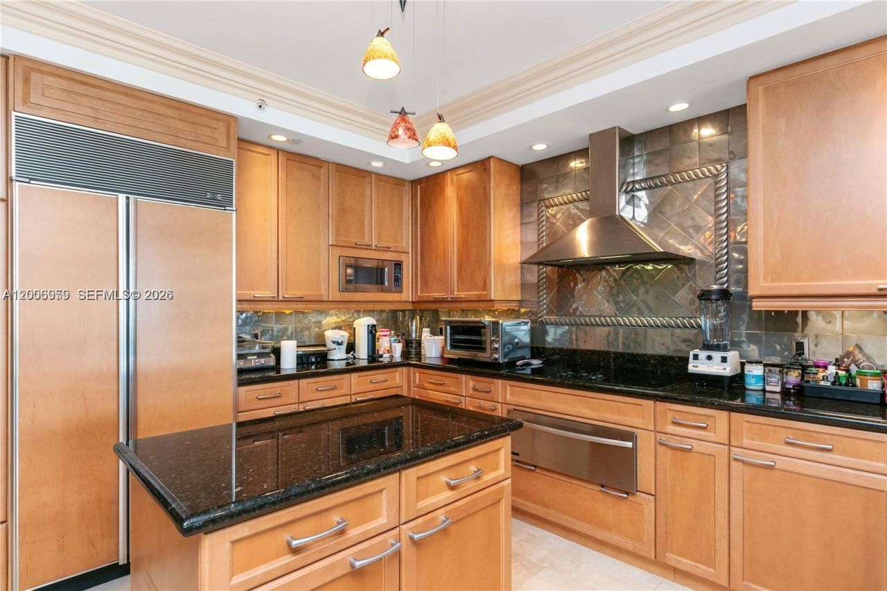 20201 E Country Club Dr , Unit 1006, Aventura, FL 33180 Photo