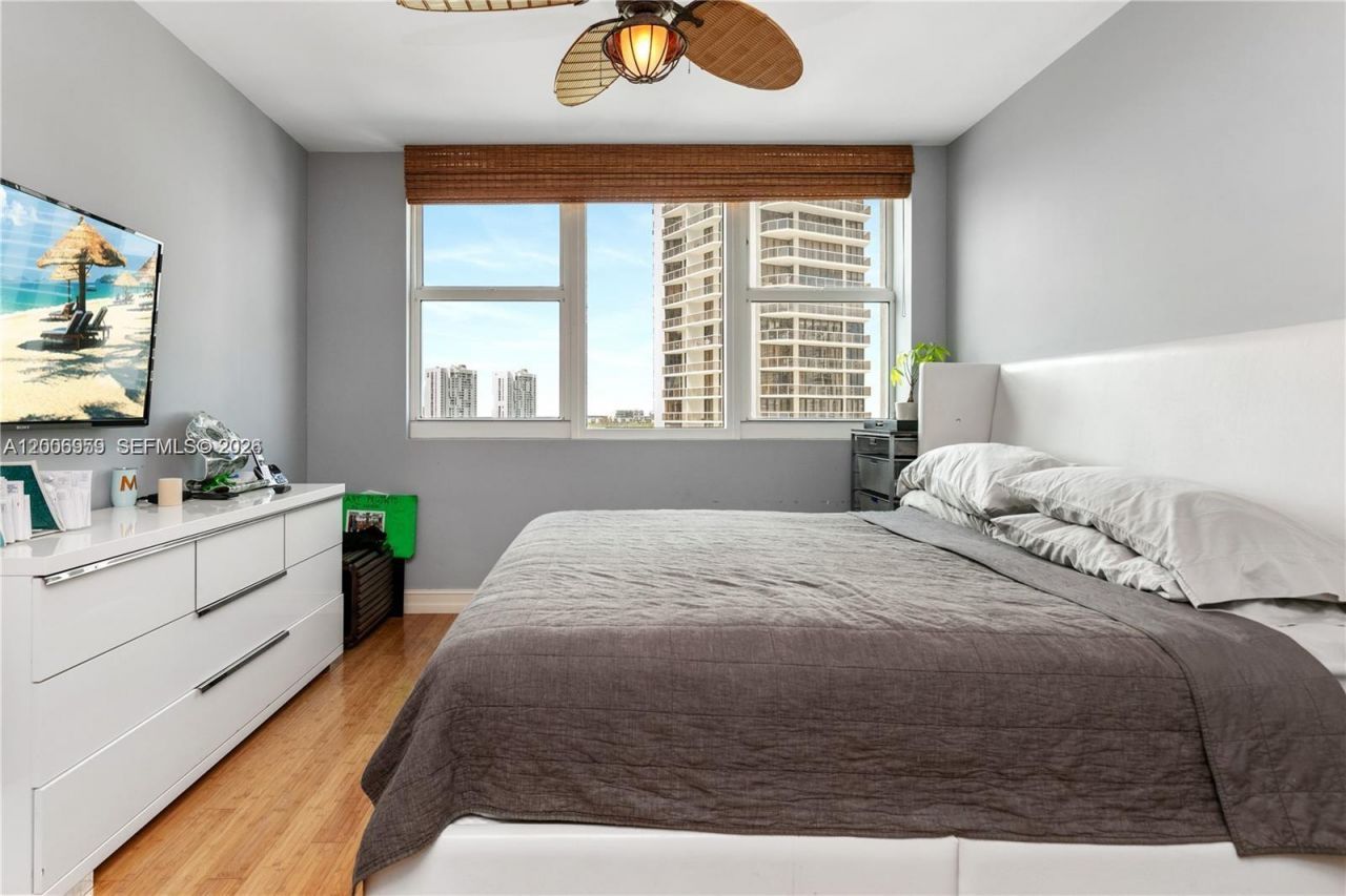 20201 E Country Club Dr , Unit 1006, Aventura, FL 33180 Photo