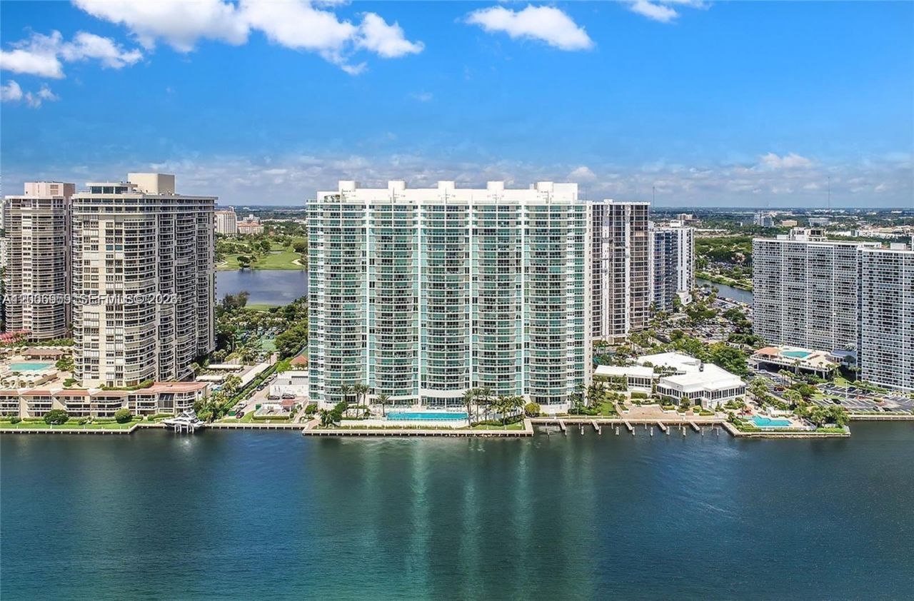 20201 E Country Club Dr , Unit 1006, Aventura, FL 33180 Photo